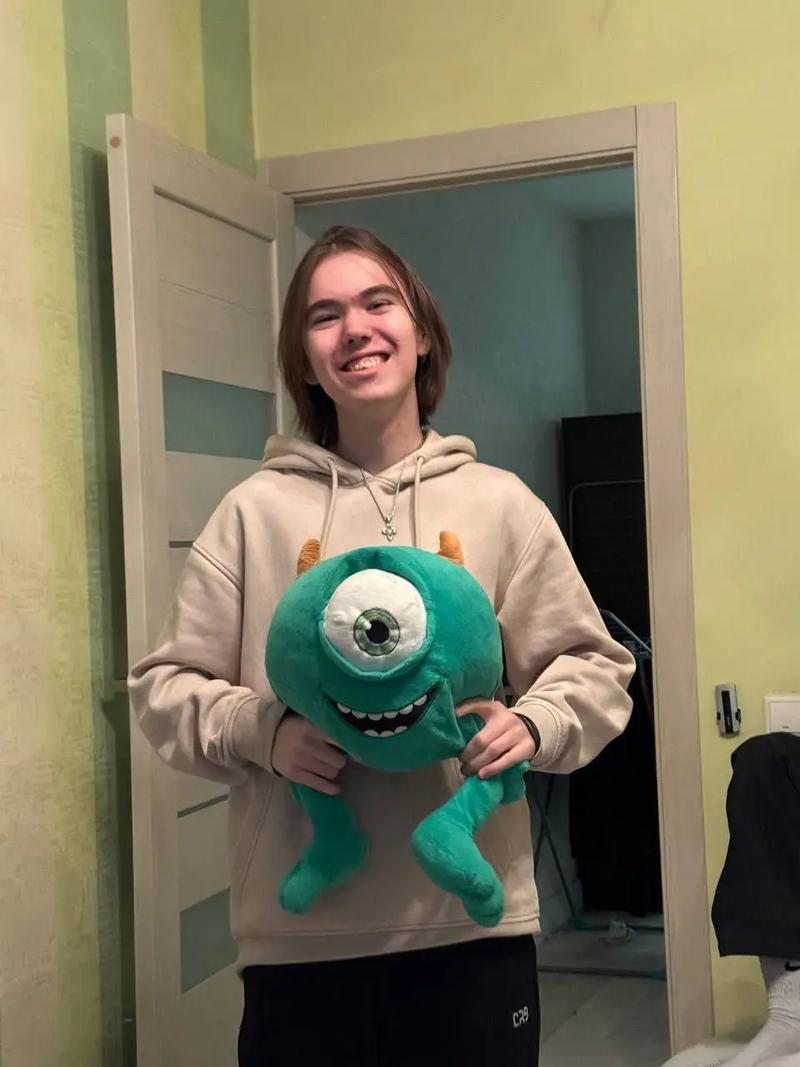 星空金克丝在后期掌控了比赛， Saber 辛德拉突然阵亡， Oh My God 扳平了比分